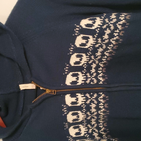 NWT Nevada Zip up Skulls Hoodie - Picture 2 of 7